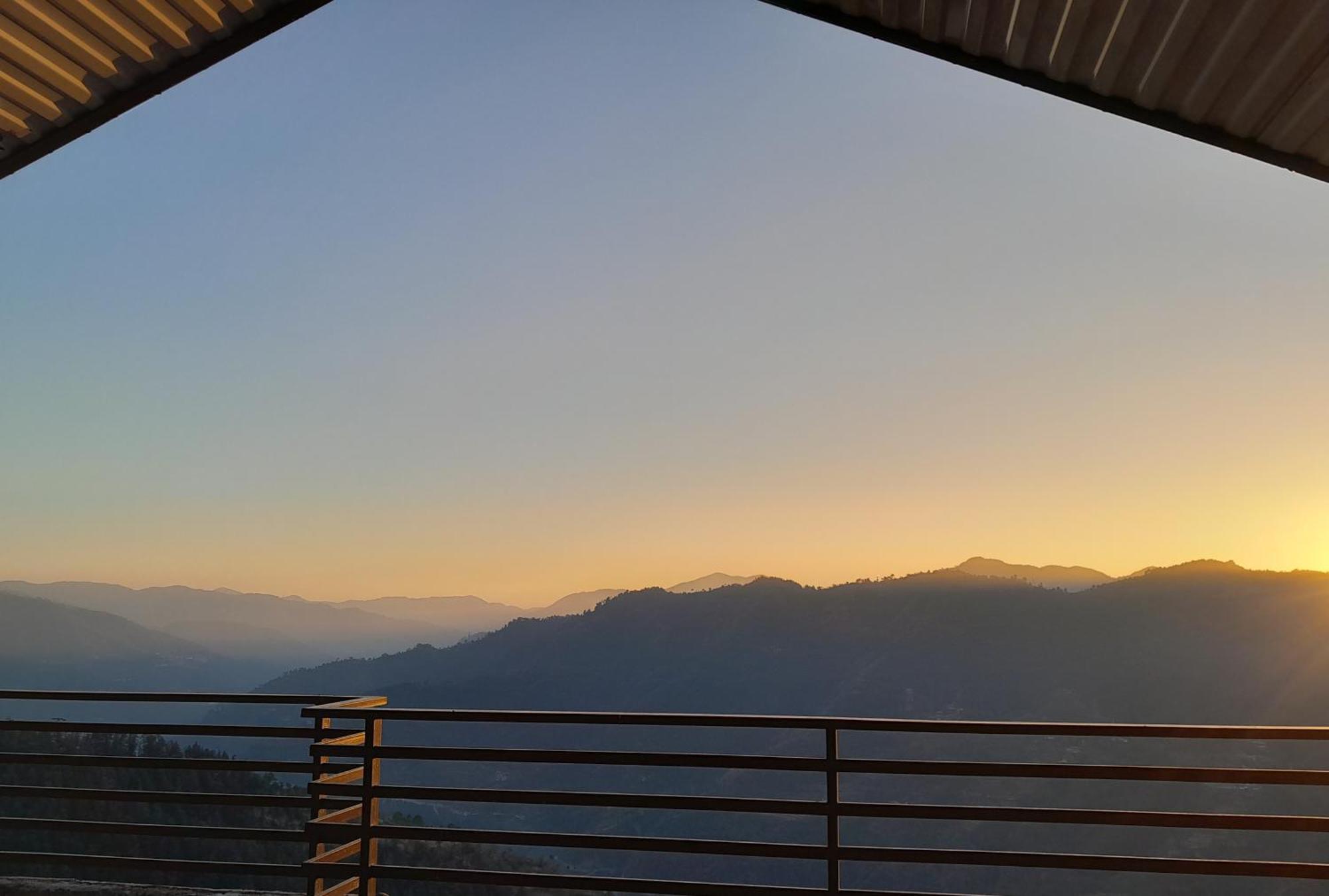 Mountain And Peace Shimla Exterior foto